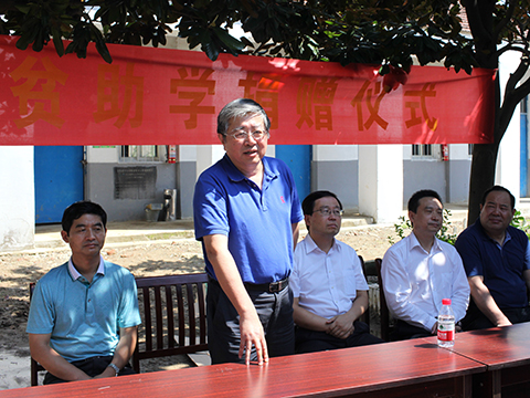 7月28日,公司党委书记,董事长蔡咏在党委副书记,纪委书记蒋希敏陪同下
